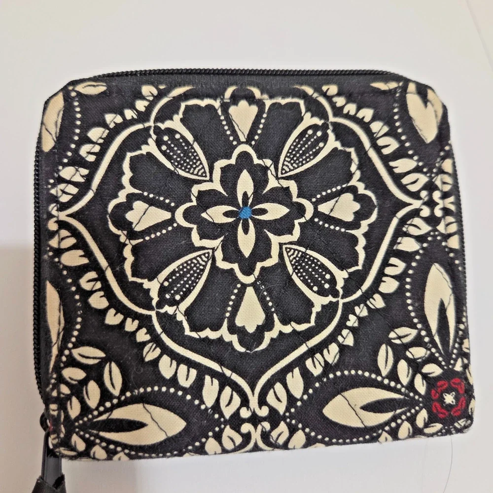 Vera Bradley Barcelona Mini Zip Wallet Black White Floral Retirednap Coin